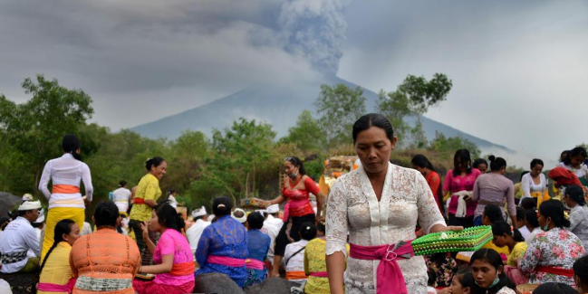 Erupción del volcán Agung en Indonesia 