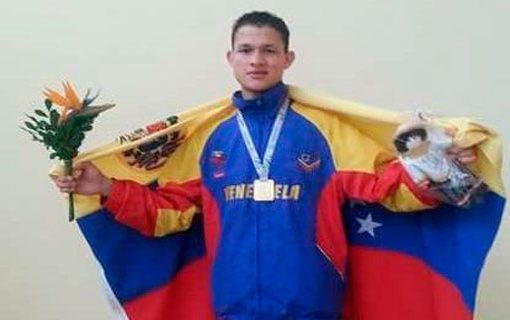 LUIS Arcón boxeador campeon 2016